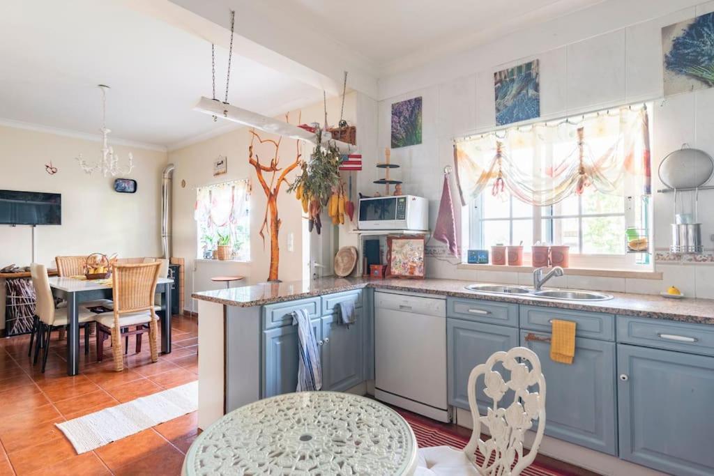 Suite Mendanha Samora Correia ภายนอก รูปภาพ