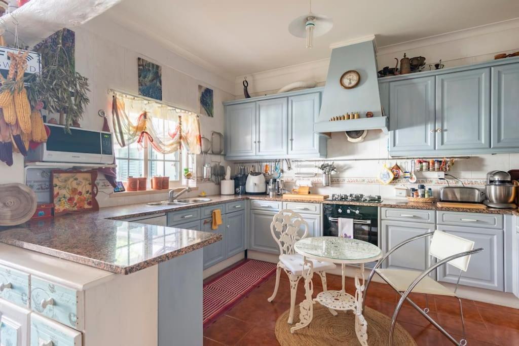 Suite Mendanha Samora Correia ภายนอก รูปภาพ